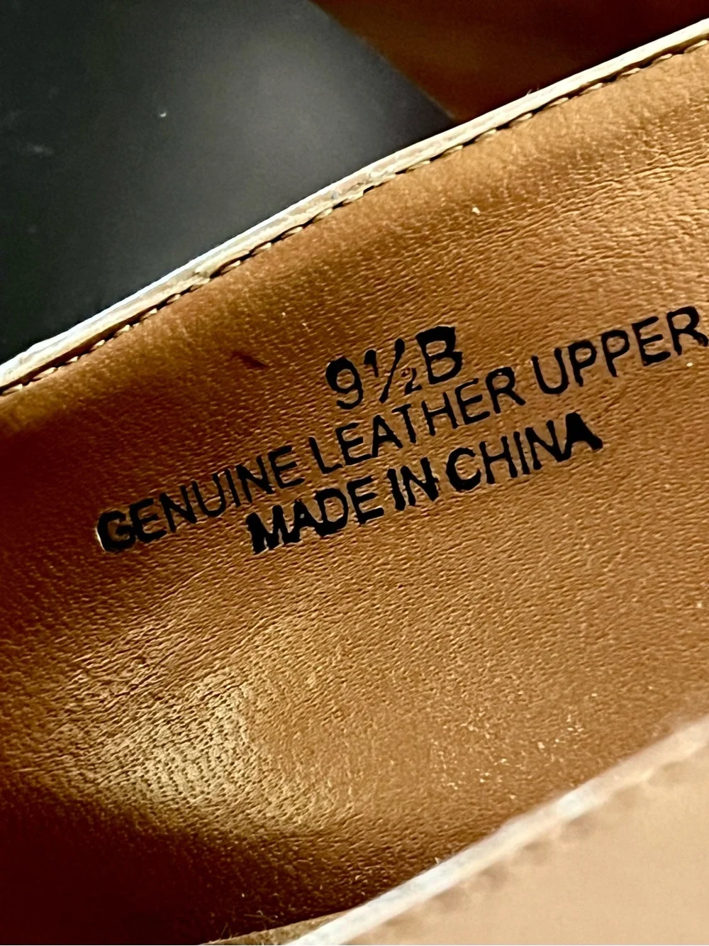 VTG Chi by Falchi Beige & Black Patent Leather Cap Toe Slingback Heels Size 9.5B